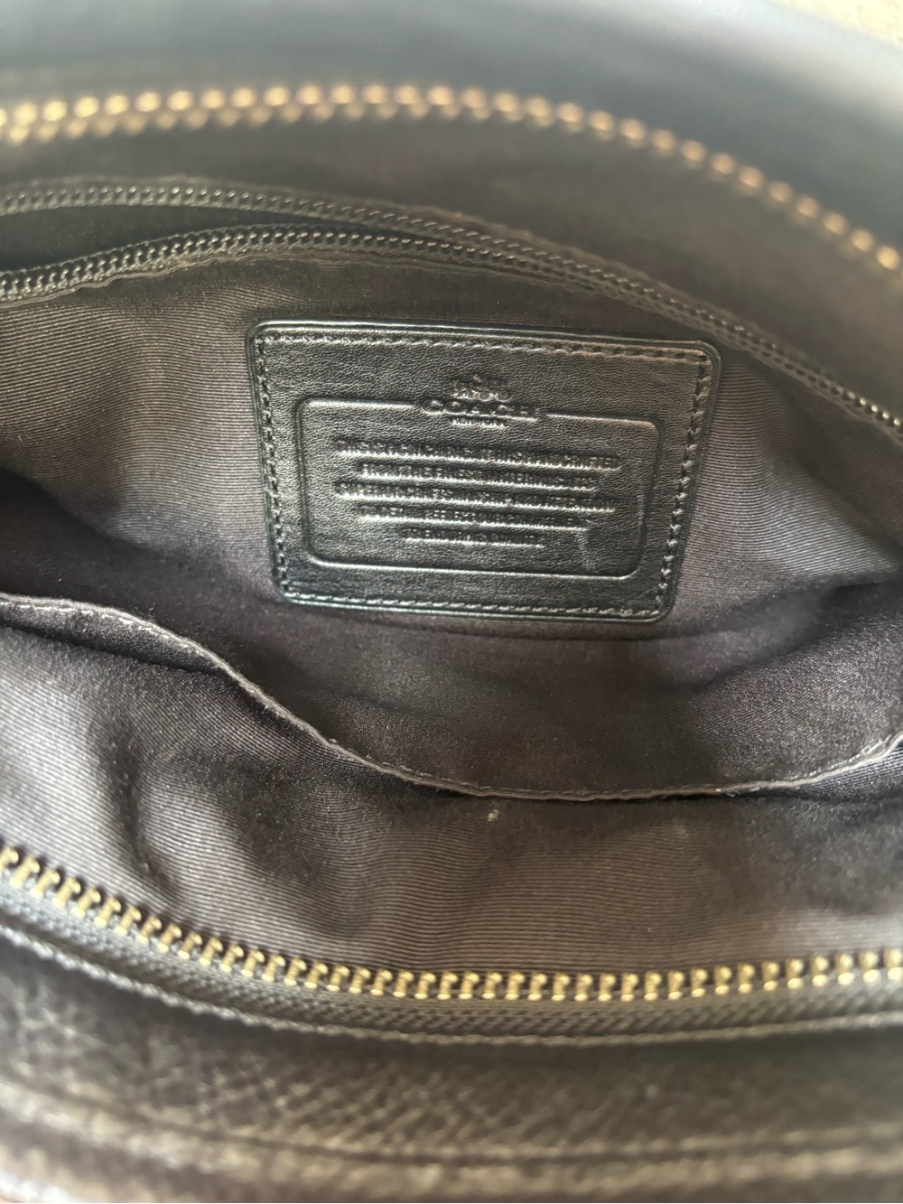 Coach Men’s Black Leather Grid-Pattern Messenger Bag - Picture 6 of 10